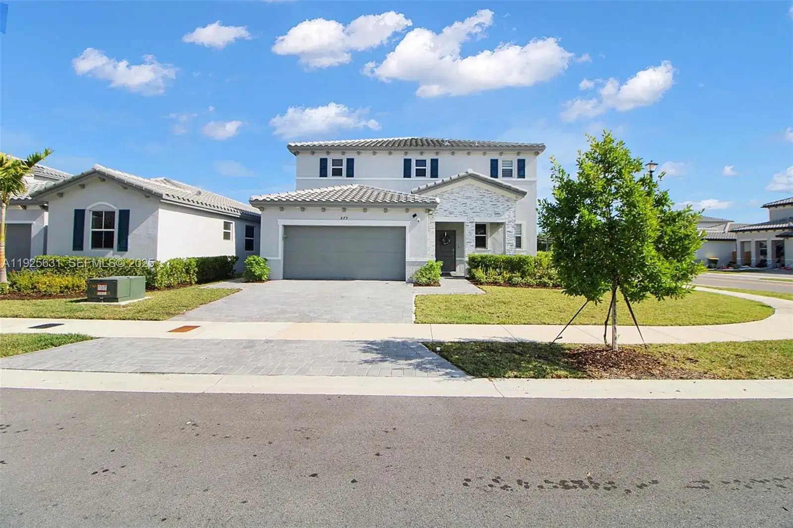 879 SE 26th Ter, Homestead FL 33035 photo 3