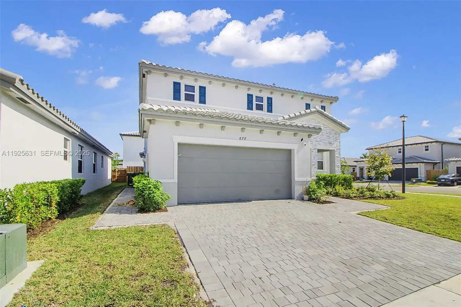 879 SE 26th Ter, Homestead FL 33035 photo 4