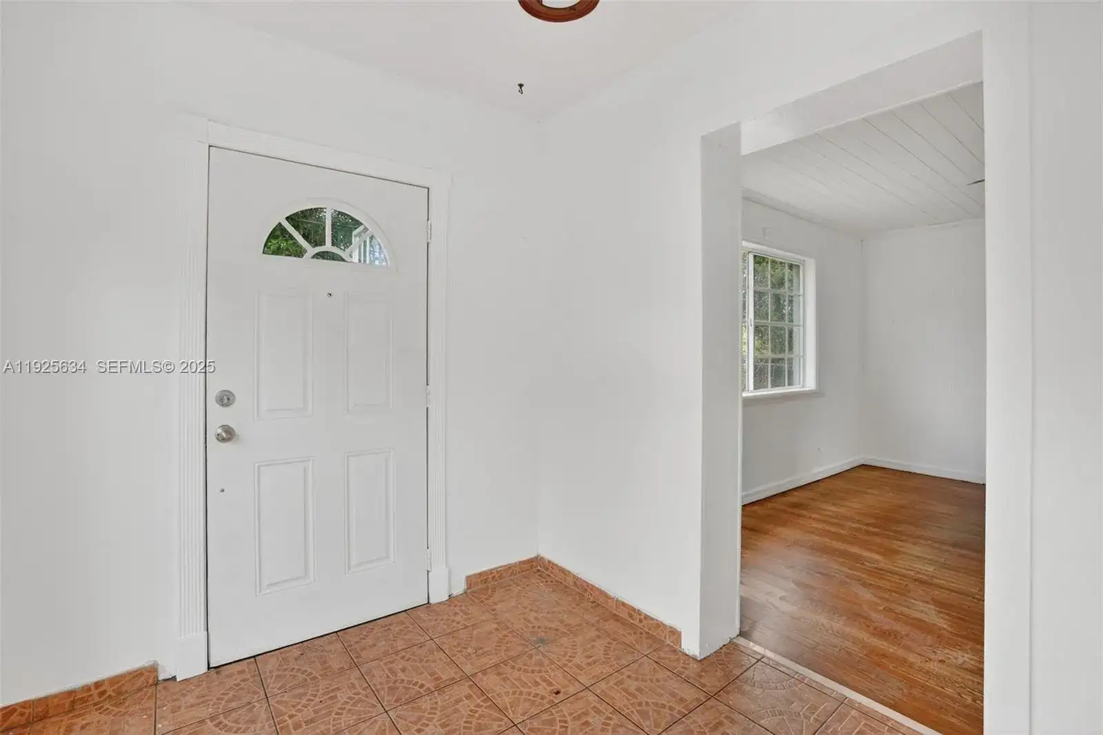 321 NE 169th St, North Miami Beach FL 33162 photo 3
