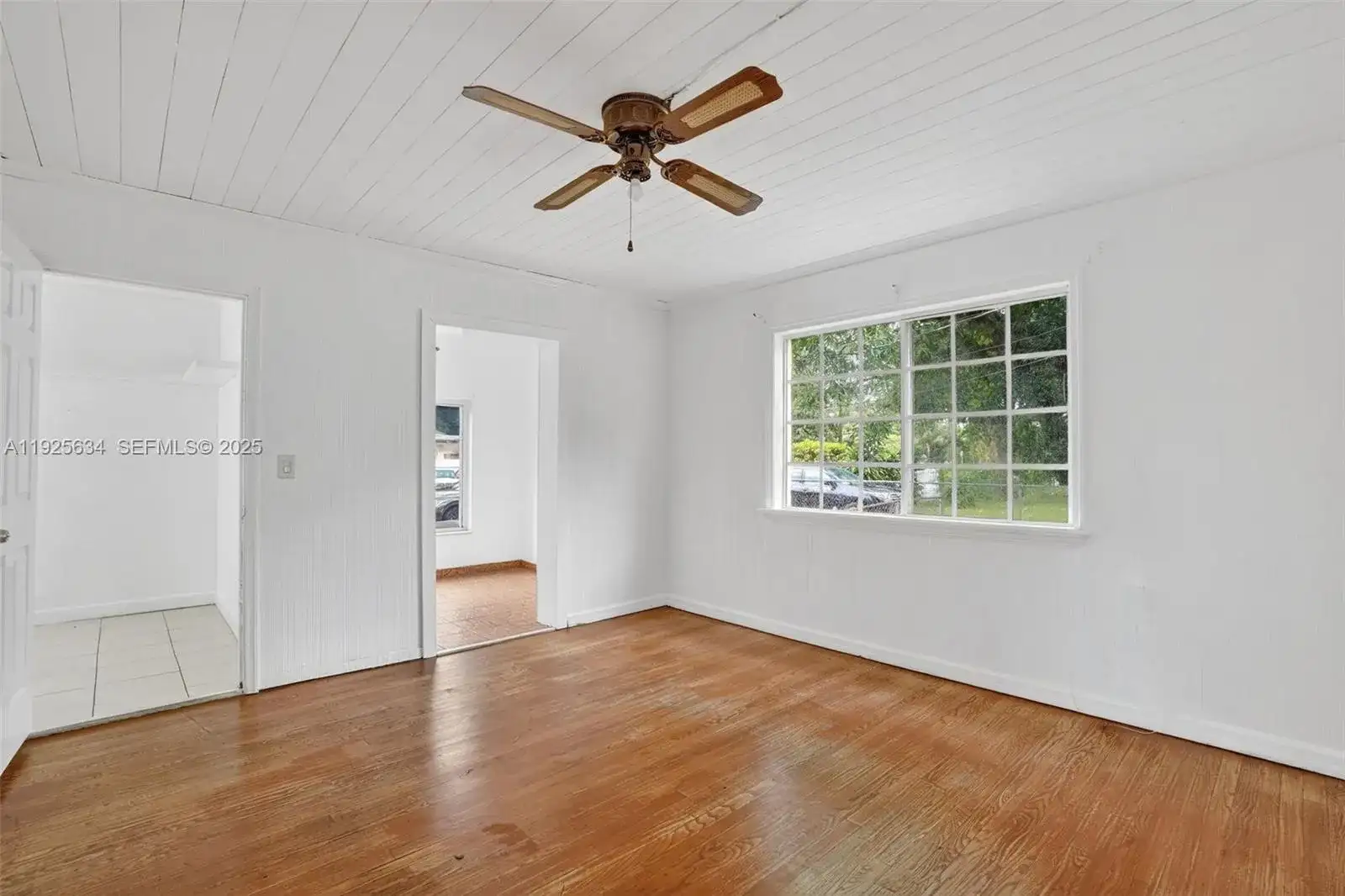 321 NE 169th St, North Miami Beach FL 33162 photo 5
