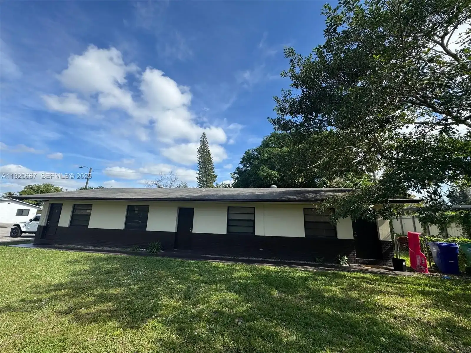 6134 SW 40th Ct, Miramar FL 33023