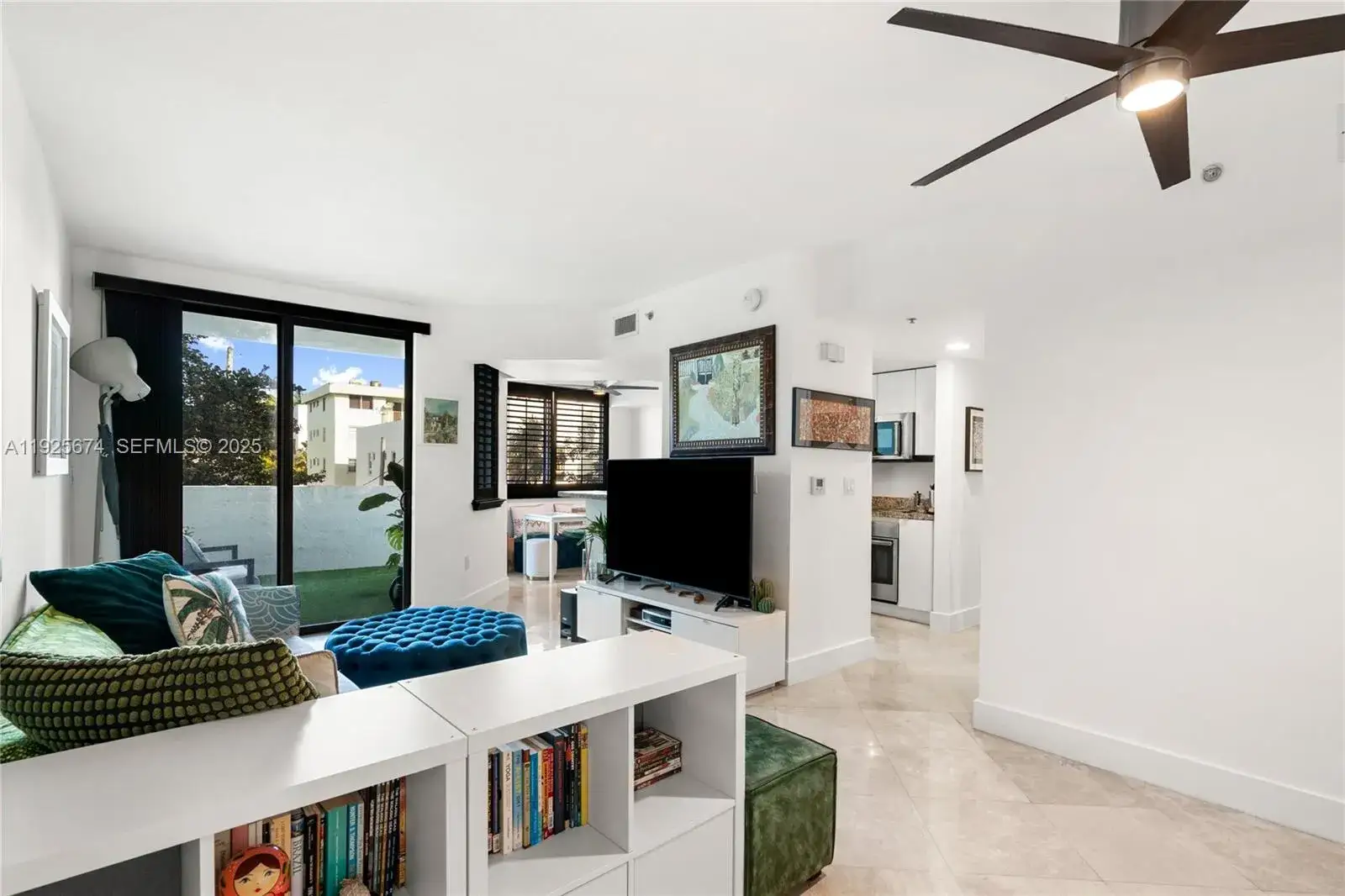 1 bedroom 1 bath Residential for sale at 110 Washington Ave # 2309, Miami Beach FL 33139