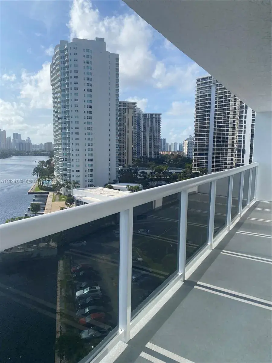 20515 E Country Club Dr # 1044, Aventura FL 33180