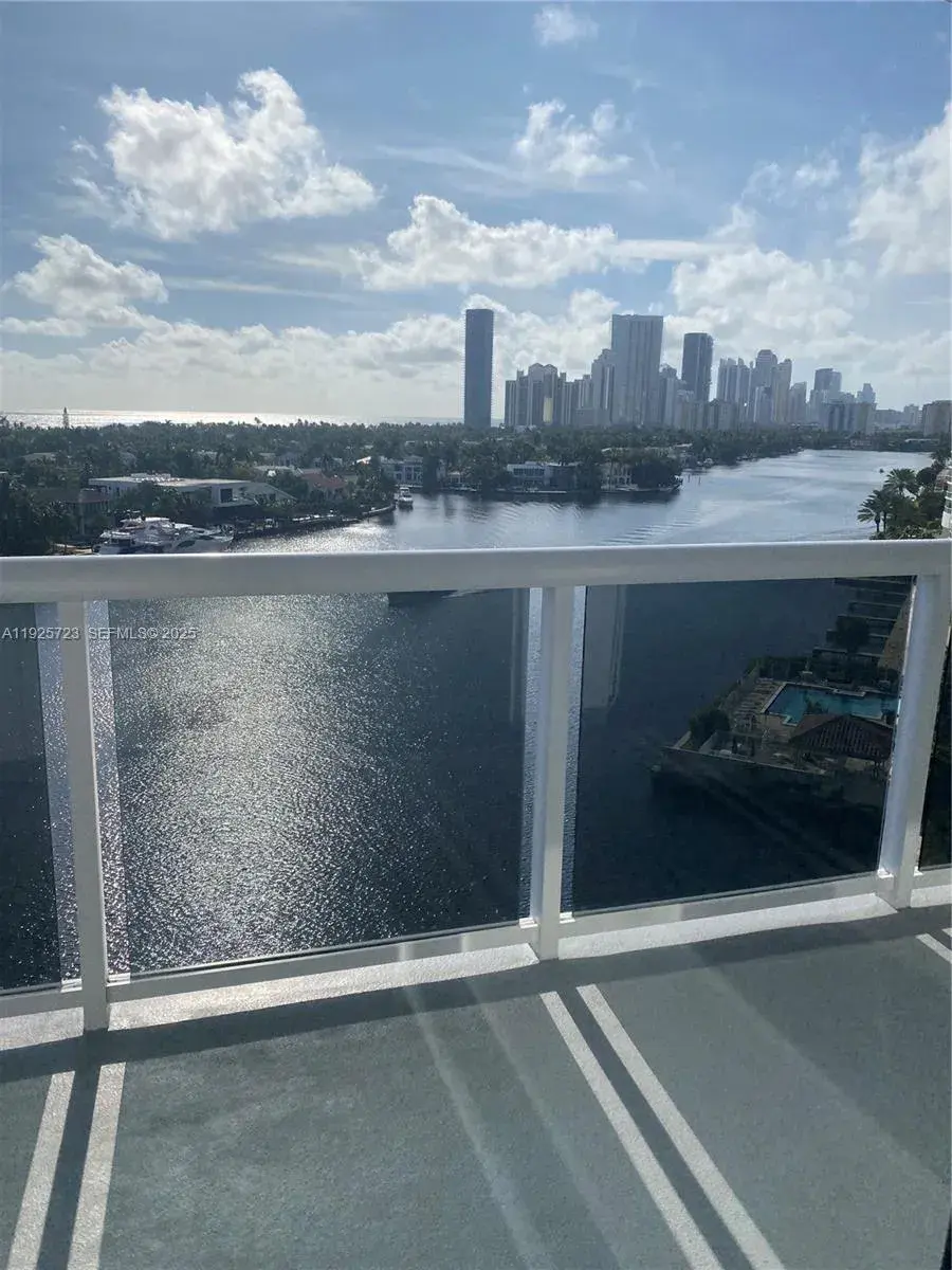 20515 E Country Club Dr # 1044, Aventura FL 33180
