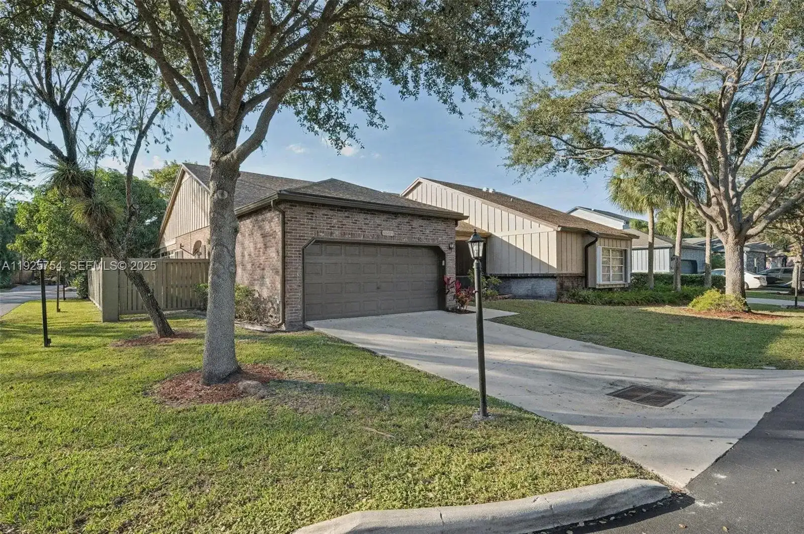 6569 Windsor Dr, Parkland FL 33067