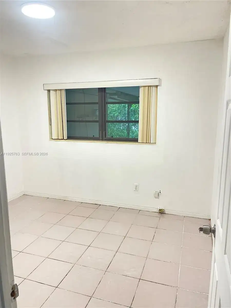9711 Caribbean Blvd, Cutler Bay FL 33189 photo 4