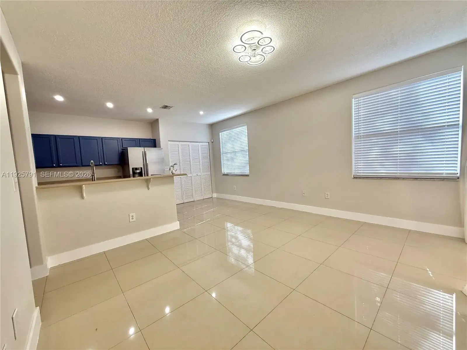 10866 NW 51st Ln, Doral FL 33178 photo 4