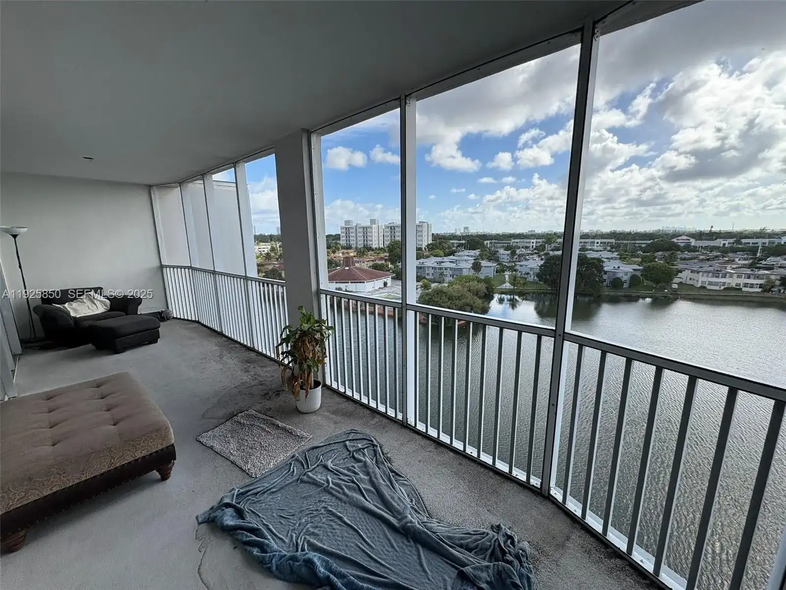 1750 NE 191st St # 4, Miami FL 33179 photo 3