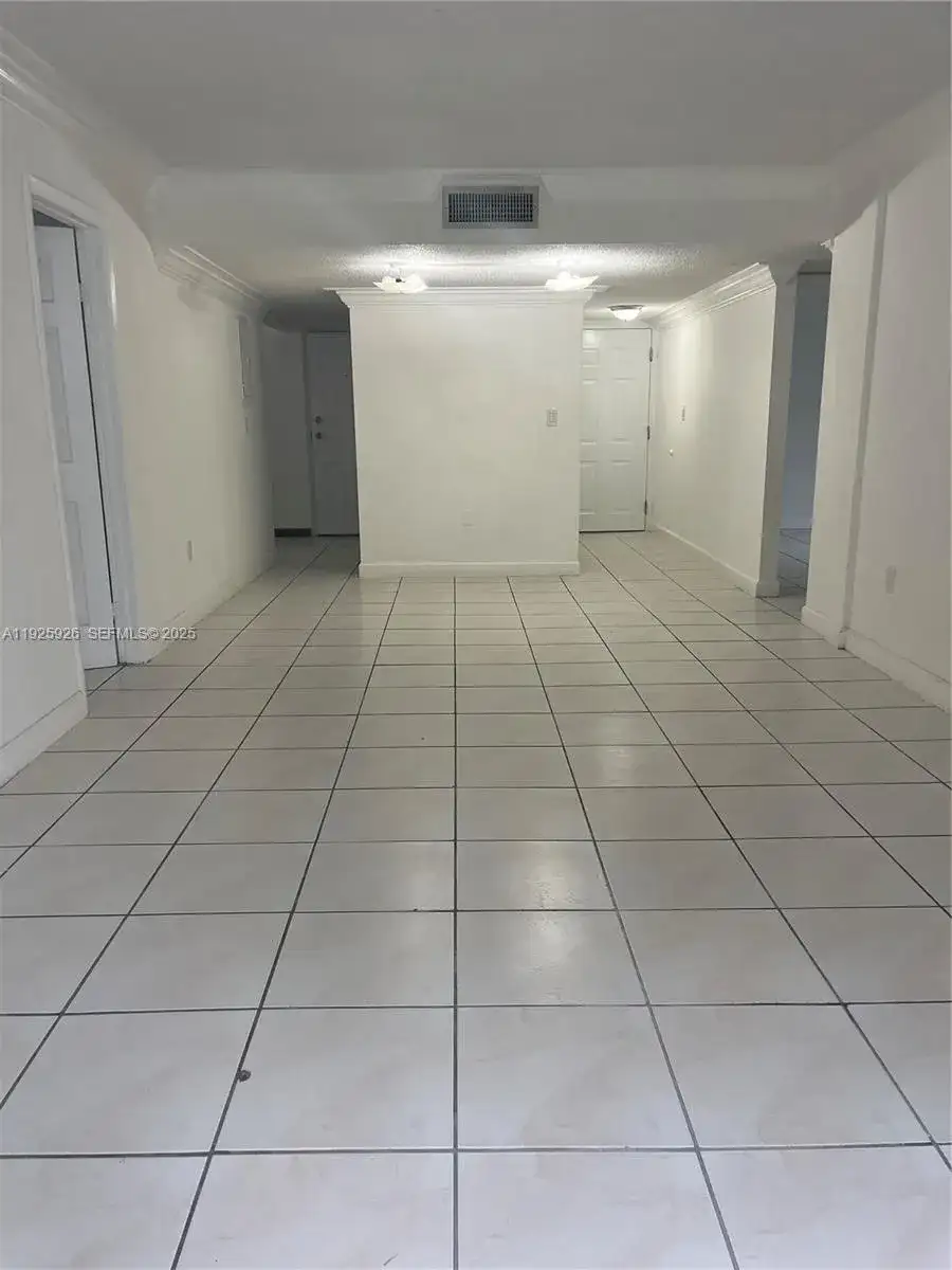 10000 nw 80 ct # 2301, Hialeah Gardens FL 3301 photo 4