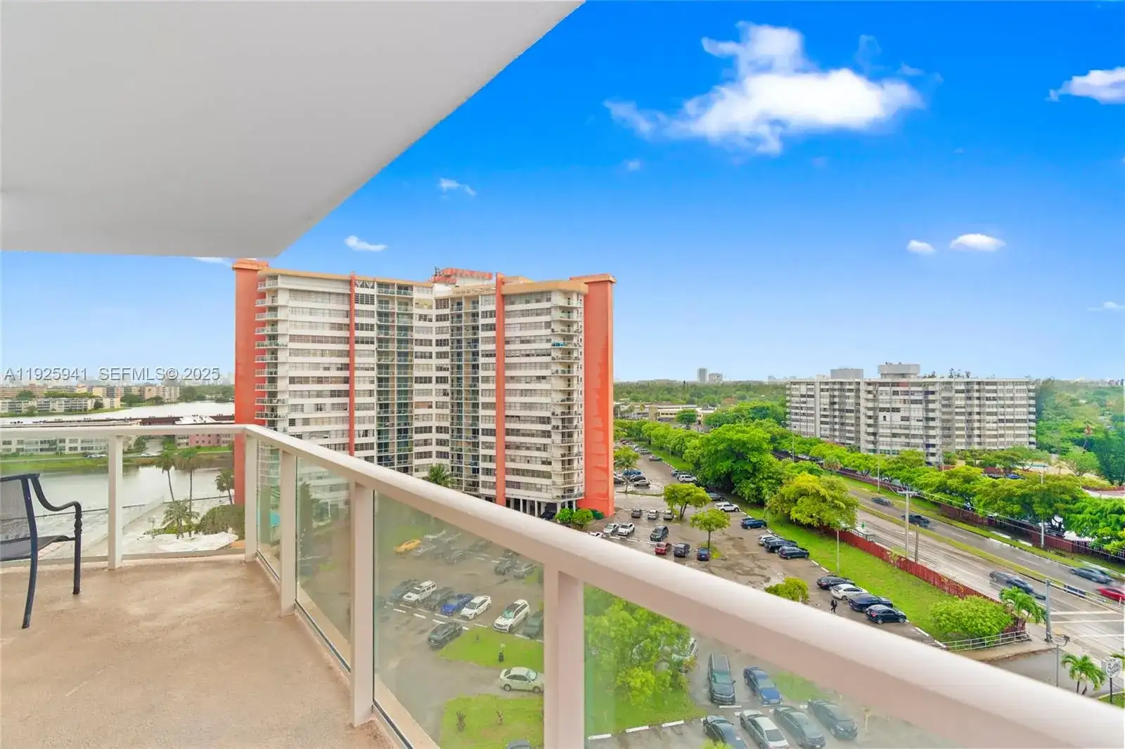 1301 NE Miami Gardens Dr # 1025W, Miami FL 33179 photo 2