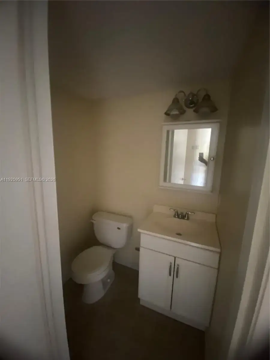 13500 NE 3rd Ct # 205, North Miami FL 33161 photo 4