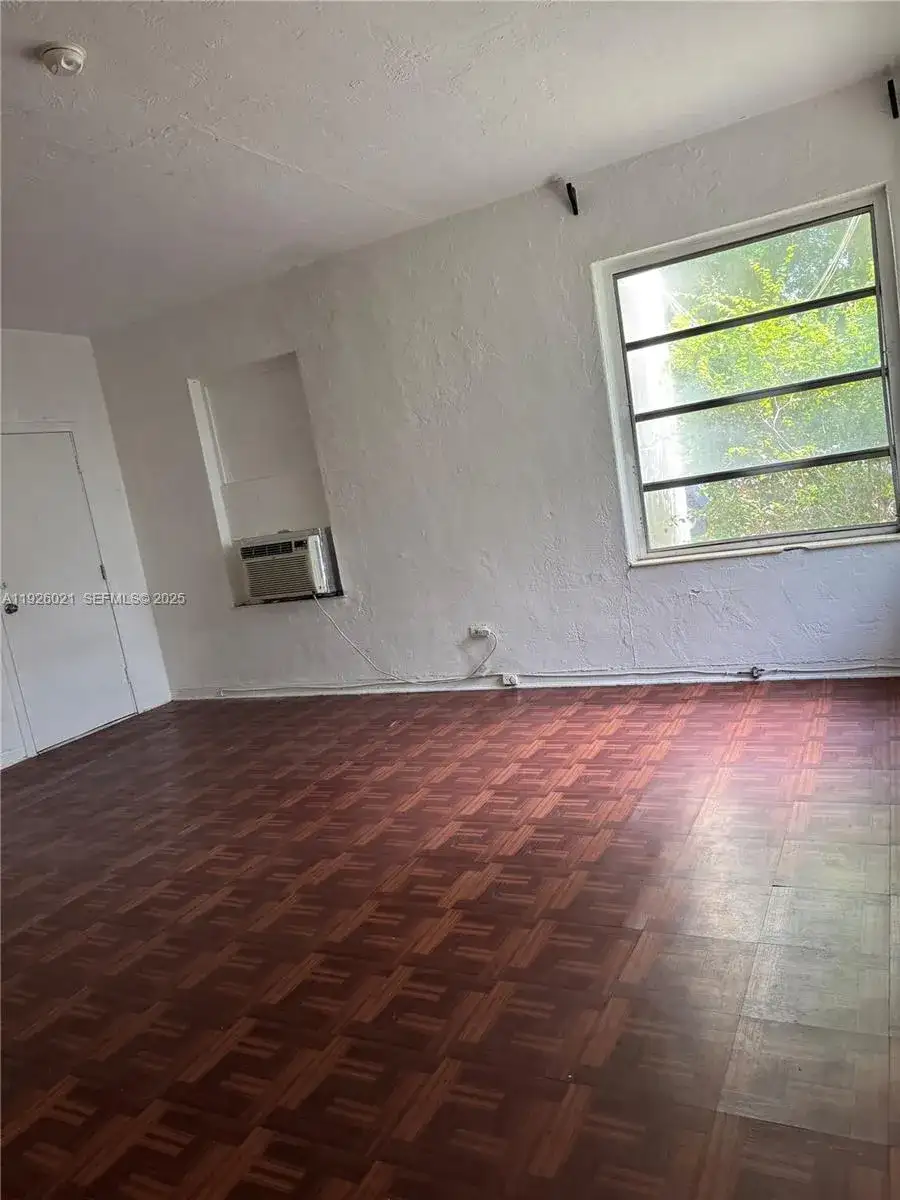825 Alton Rd # 2, Miami Beach FL 33139 photo 2
