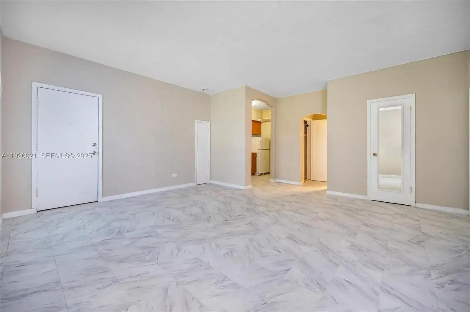 825 Alton Rd # 2, Miami Beach FL 33139 photo 4
