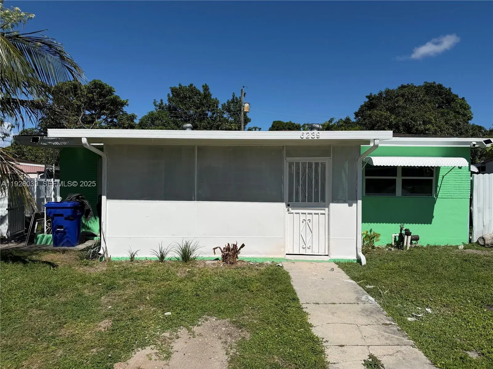 6239 Grant Ct, Hollywood FL 33024