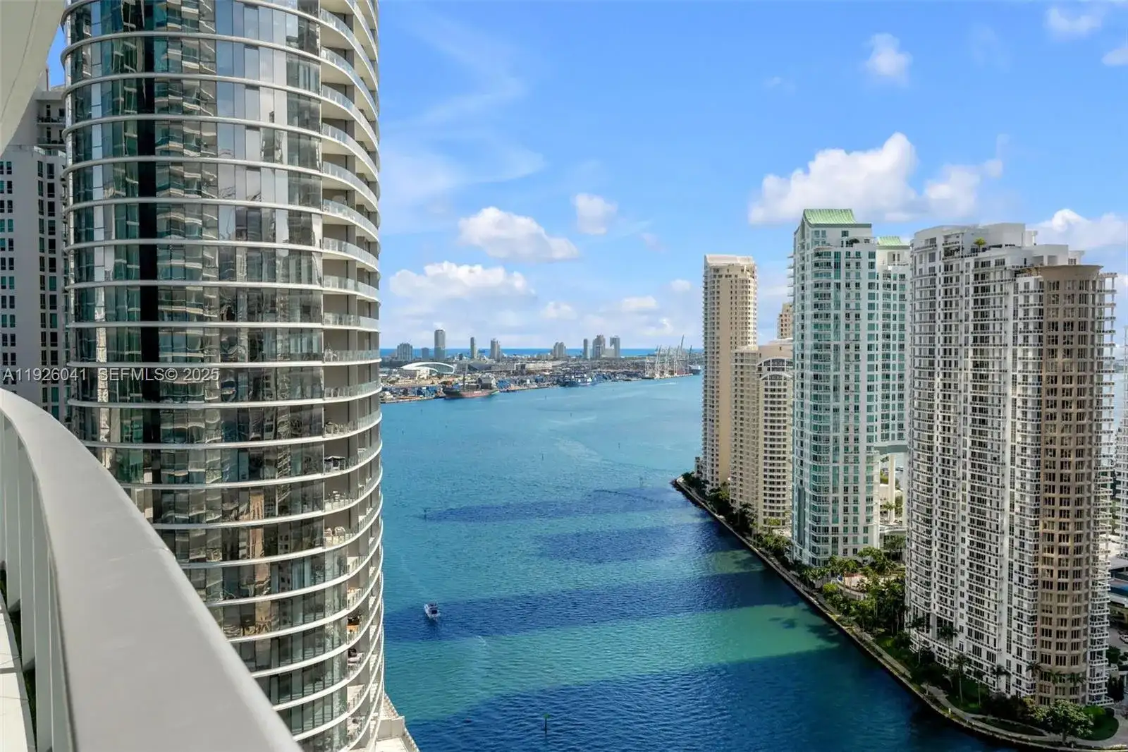 200 Biscayne Boulevard Way # 3108, Miami FL 33131 photo 2