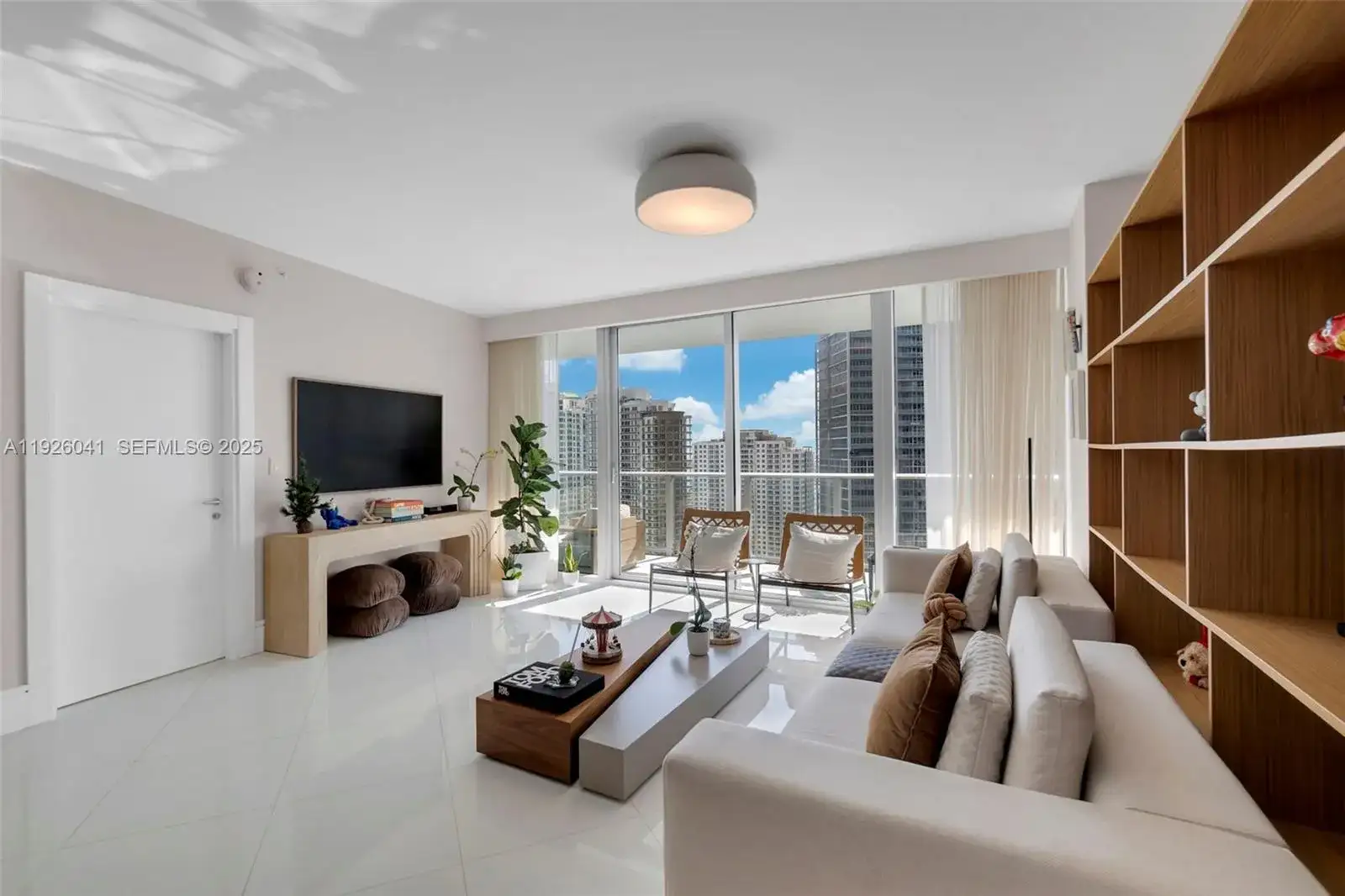 200 Biscayne Boulevard Way # 3108, Miami FL 33131 photo 4