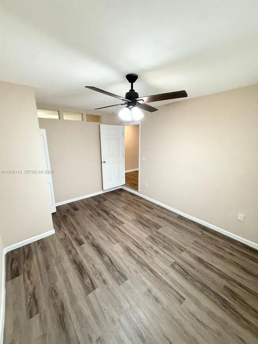 1340 Peri St, Opa-Locka FL 33054 photo 4
