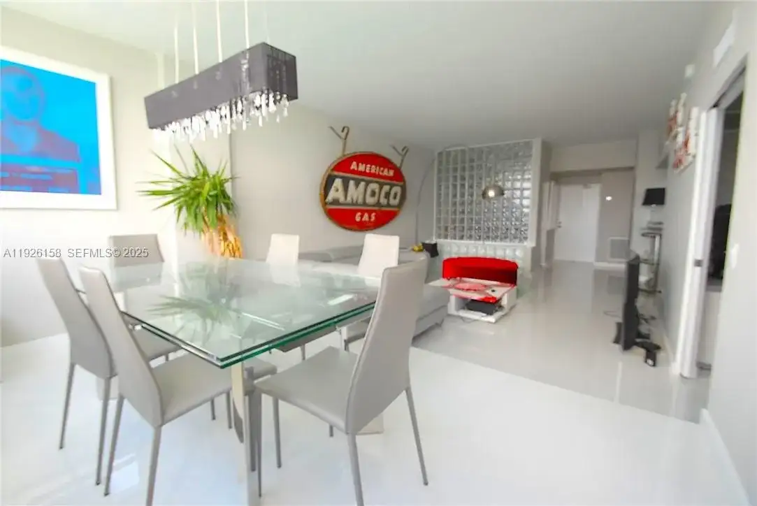 800 West Ave, Miami Beach FL 33139 photo 2