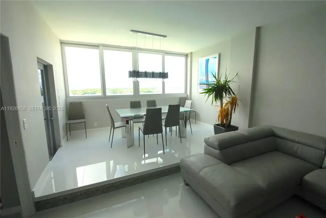 800 West Ave, Miami Beach FL 33139 photo 4