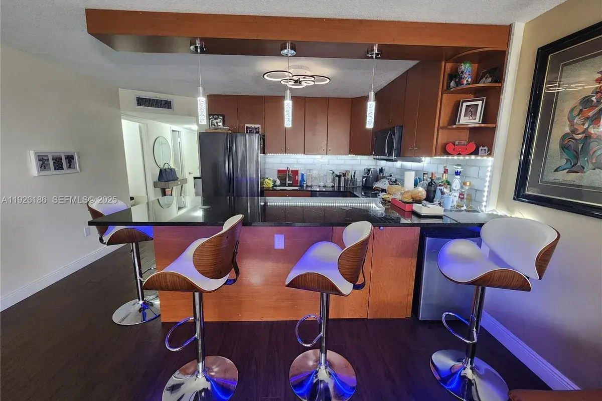2801 NE 183rd St # 310W, Aventura FL 33160
