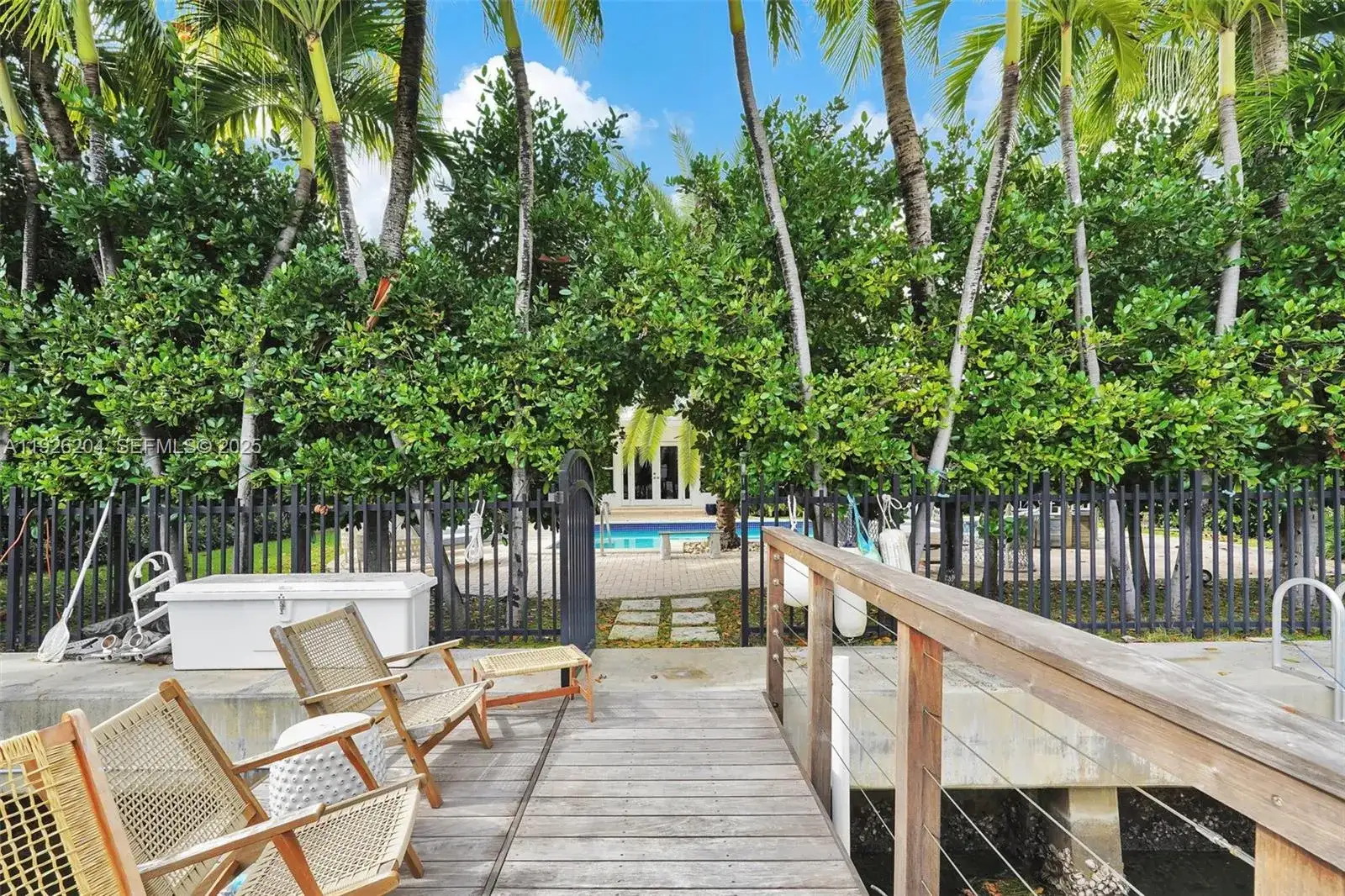 10121 E Broadview Dr, Bay Harbor Islands FL 33154 photo 4