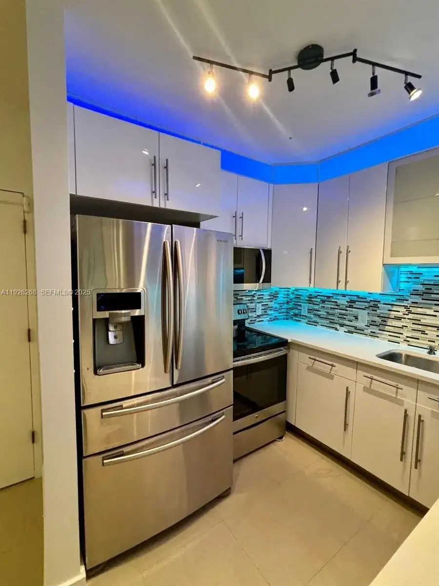 7441 Wayne Ave # 1R, Miami Beach FL 33141 photo 4