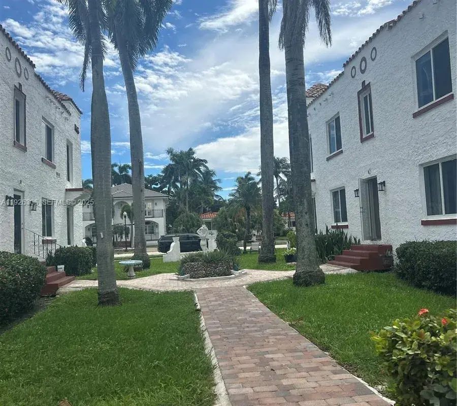 817 Tyler St # 9, Hollywood FL 33019