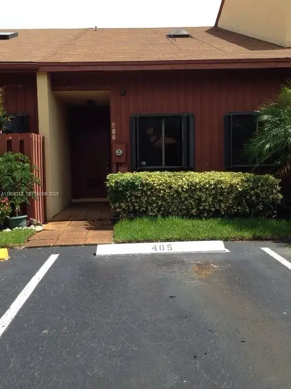 405 SE 14th St # 405, Dania Beach FL 33004 photo 2