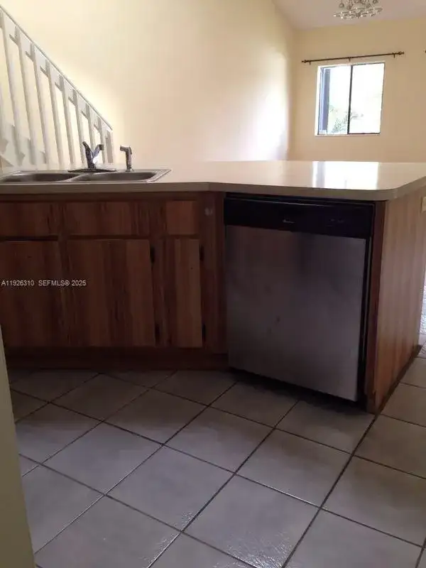 405 SE 14th St # 405, Dania Beach FL 33004 photo 4