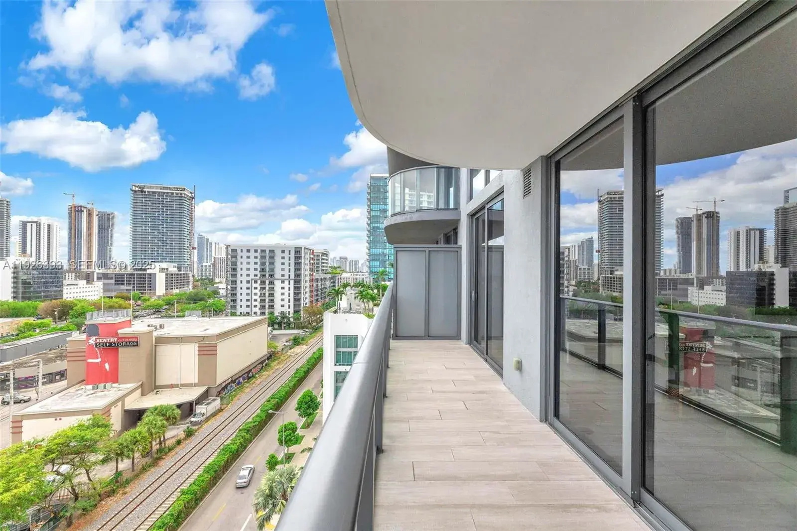 121 NE 34th St # 905, Miami FL 33137