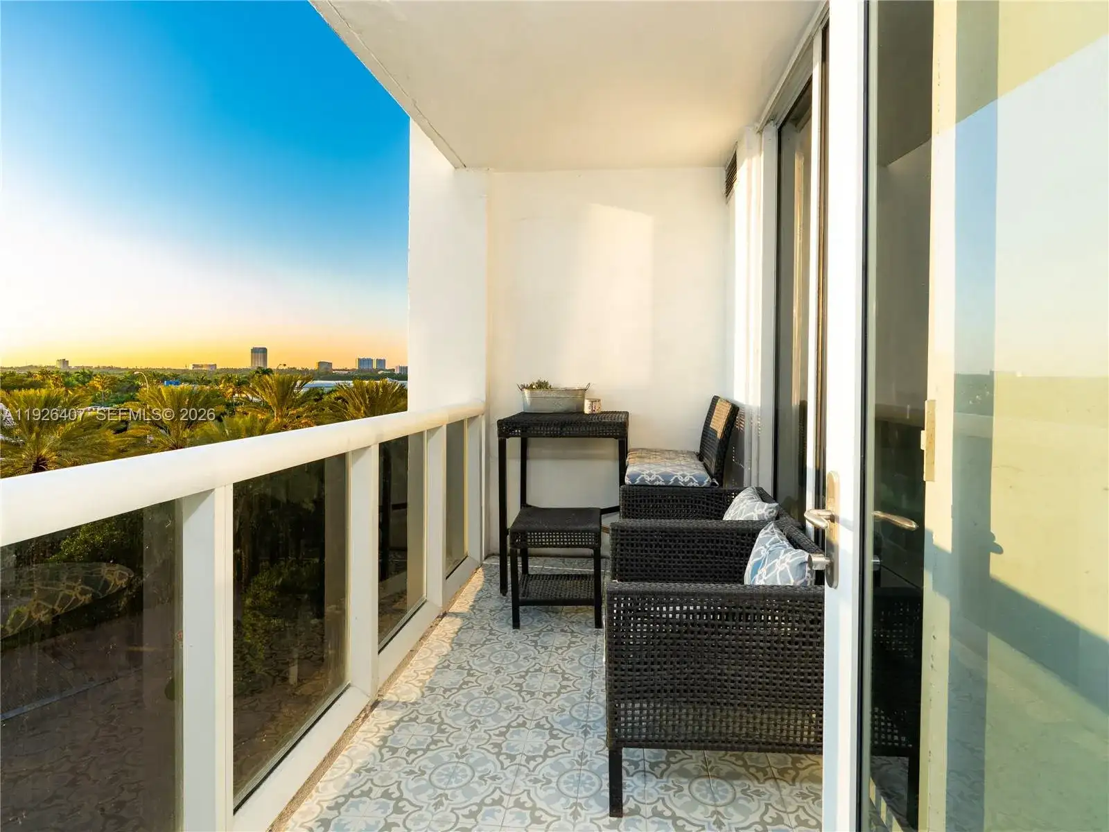 10275 Collins Ave # 527, Bal Harbour FL 33154 photo 3