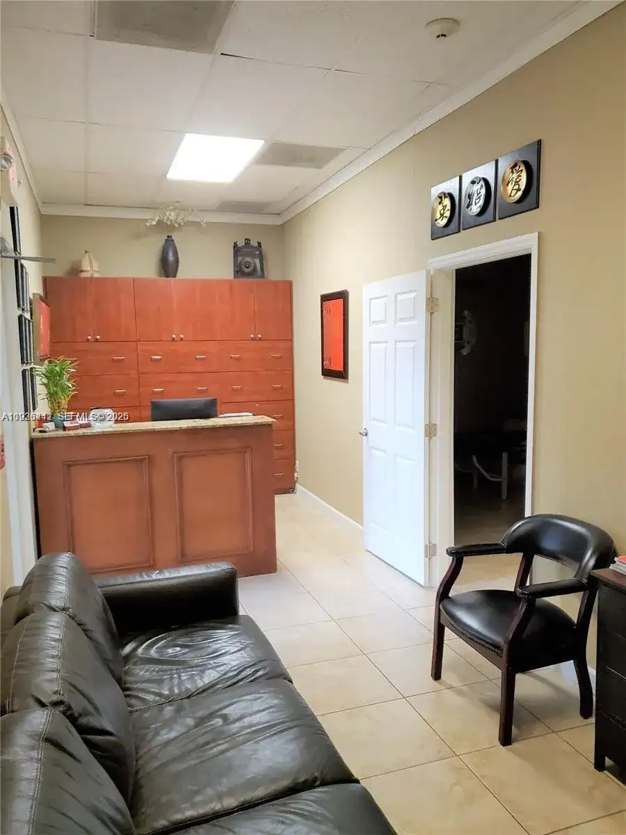 2751 Executive Park Dr # 202, Weston FL 33331 photo 4