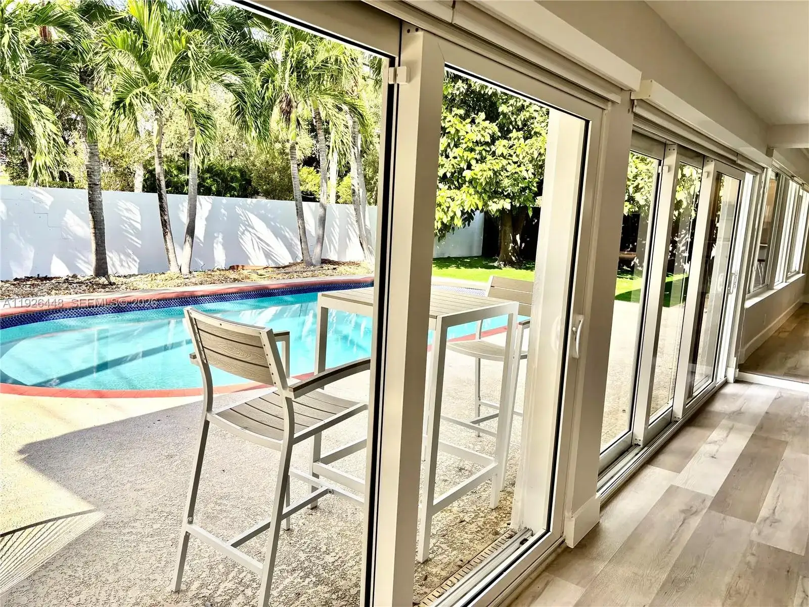 19340 NE 18th Ct, Miami FL 33179 photo 5