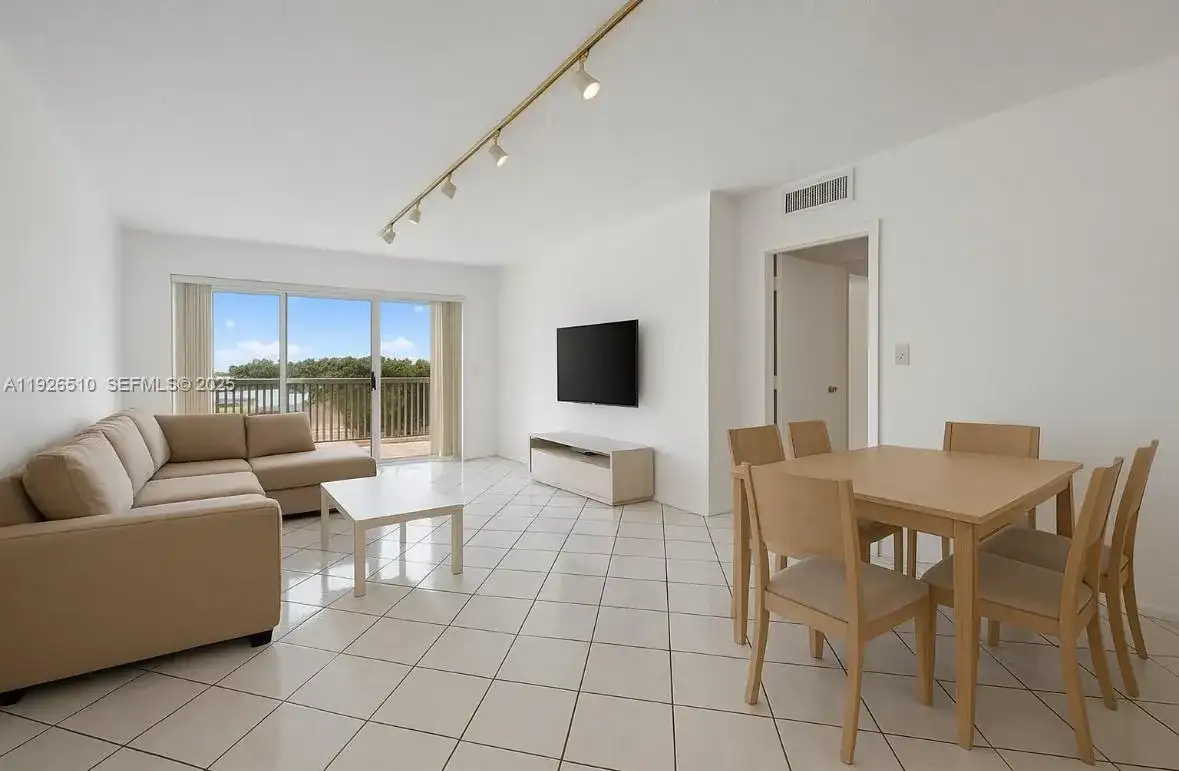 300 Bayview Dr # 202, Sunny Isles Beach FL 33160 photo 5
