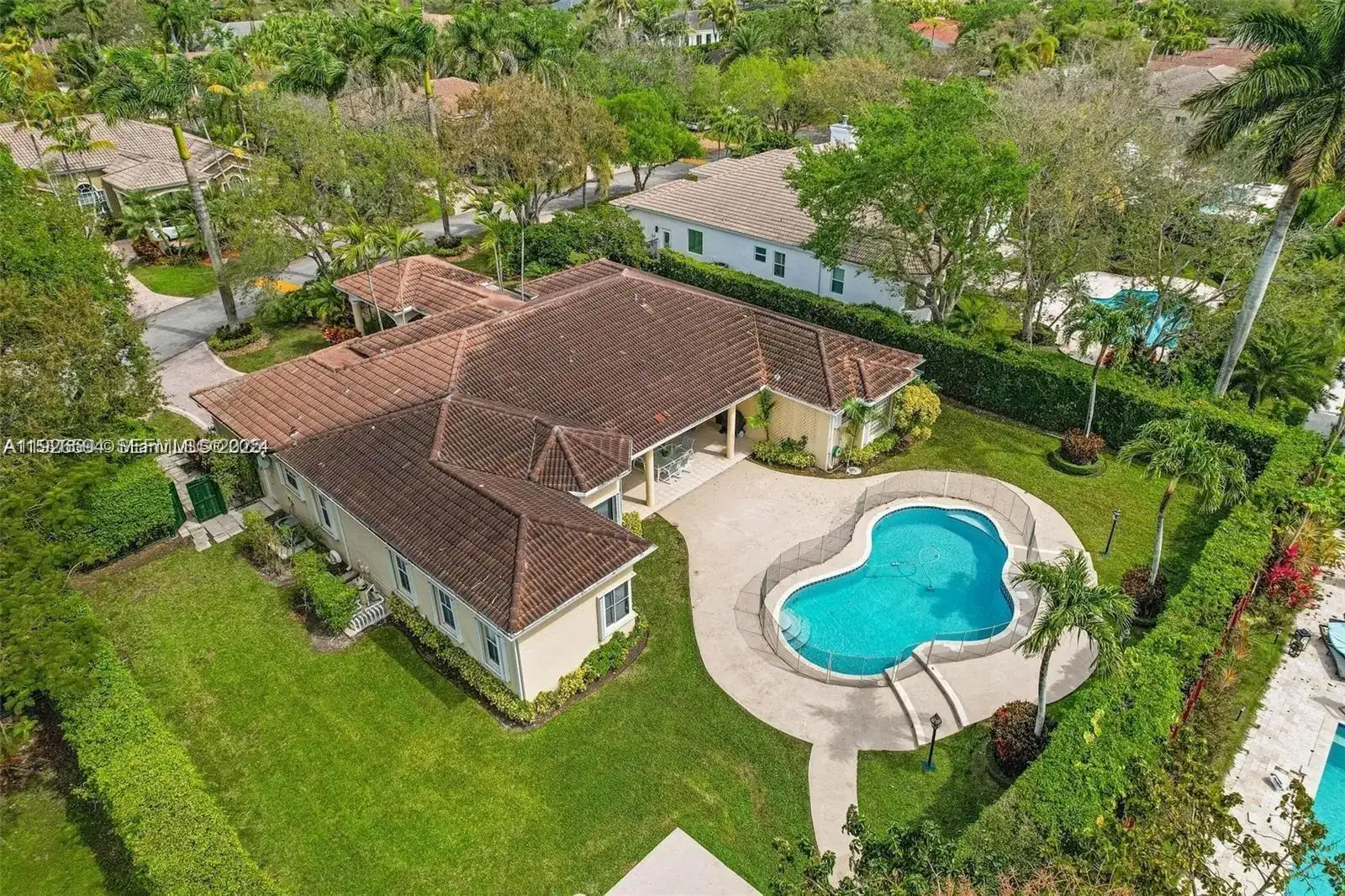 9491 SW 124th Ter, Miami FL 33176 photo 2