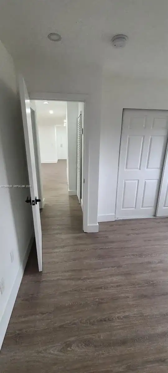 4857 NW 168th Ter, Miami Gardens FL 33055 photo 2