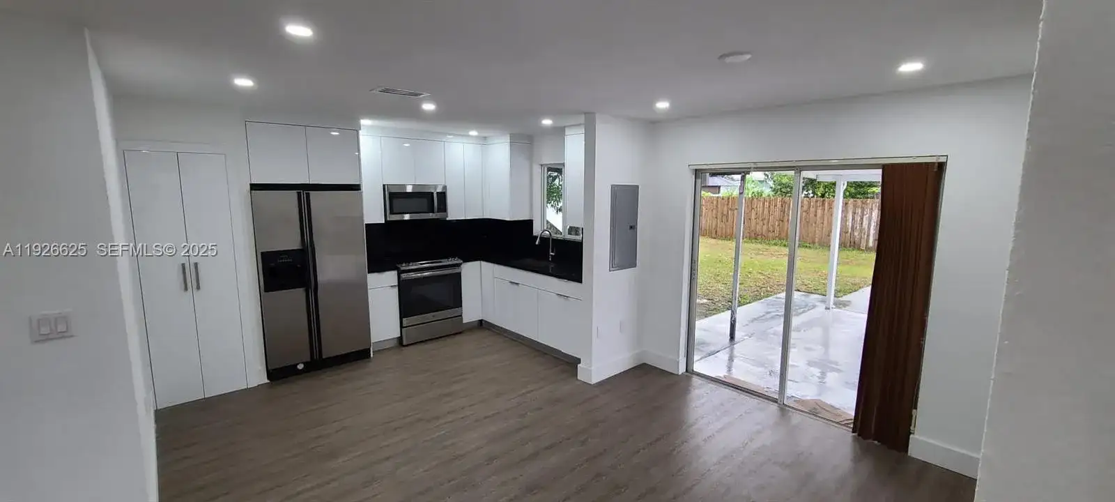 4857 NW 168th Ter, Miami Gardens FL 33055 photo 4