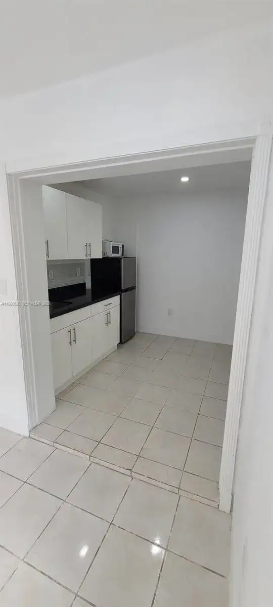 4857 NW 168th Ter, Miami Gardens FL 33055 photo 5