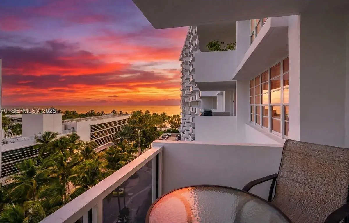 100 Lincoln Rd # 702, Miami Beach FL 33139