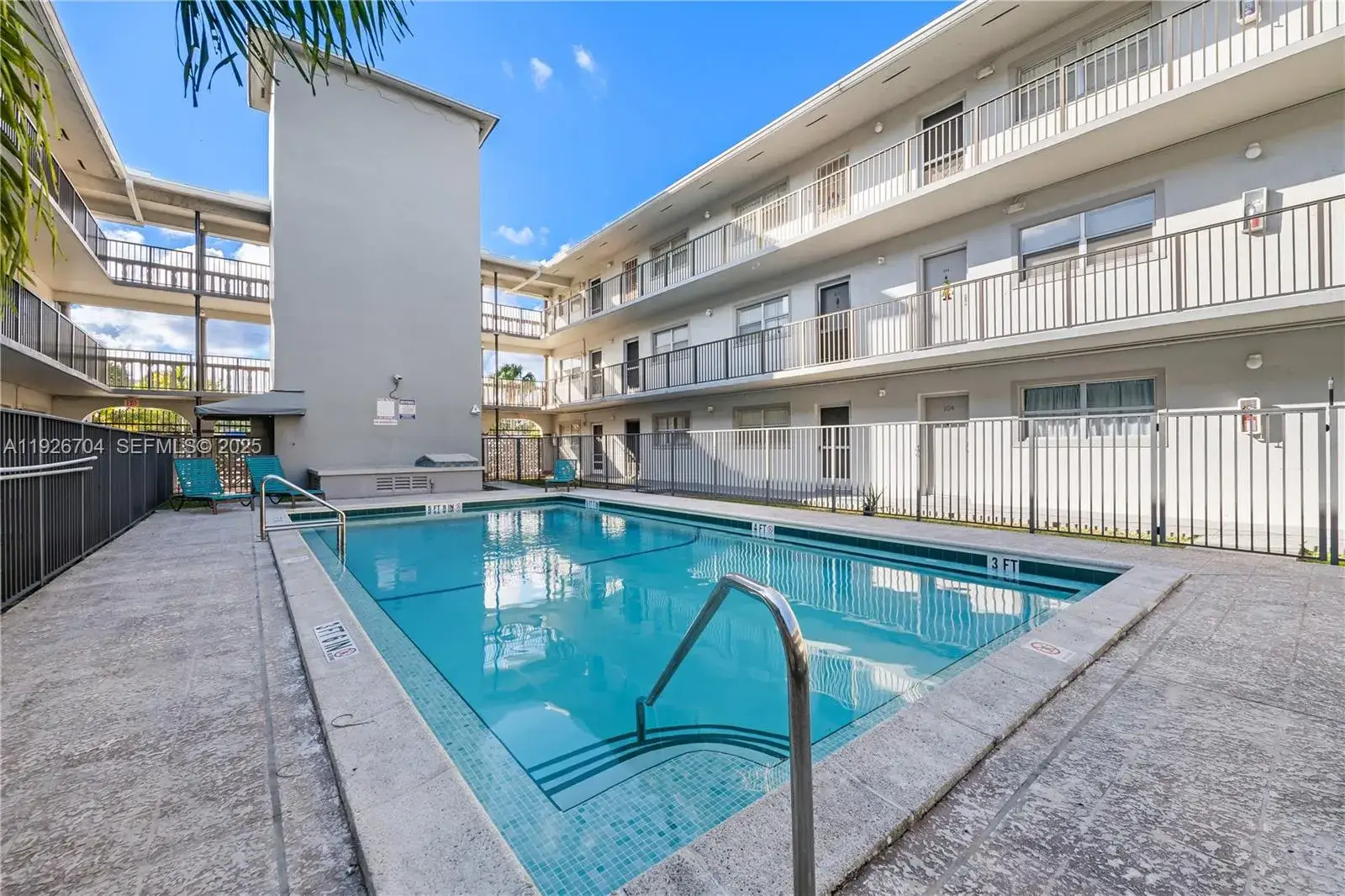 16215 NE 18th Ct # 212, North Miami Beach FL 33162