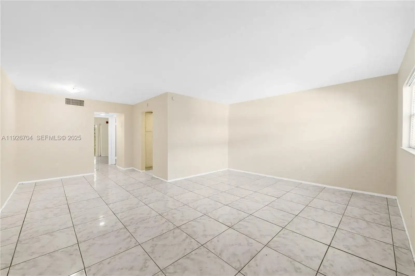 16215 NE 18th Ct # 212, North Miami Beach FL 33162 photo 2