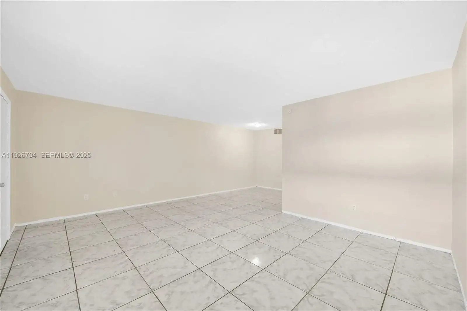 16215 NE 18th Ct # 212, North Miami Beach FL 33162 photo 3
