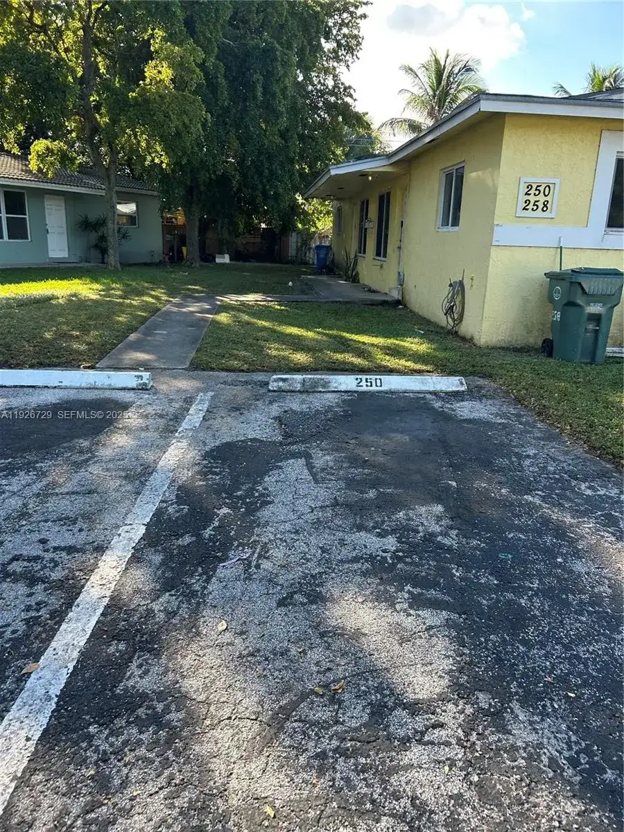250 NE 41st St # 258, Oakland Park FL 33334 photo 2