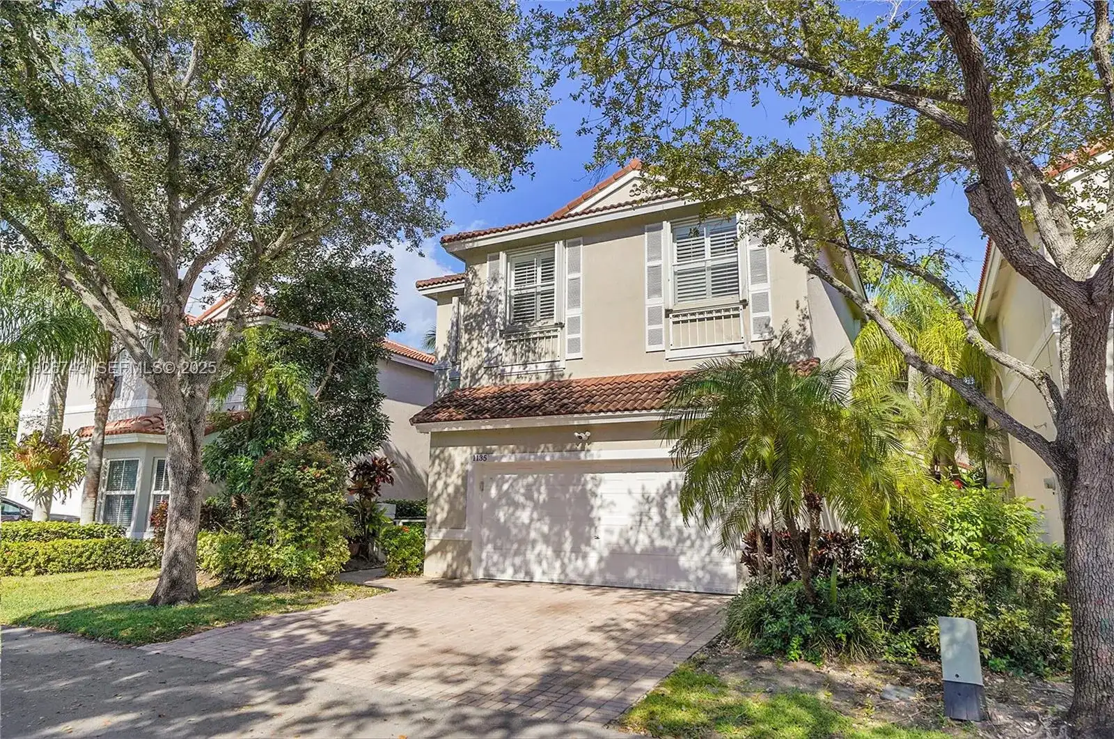1135 Satinleaf St, Hollywood FL 33019 photo 4
