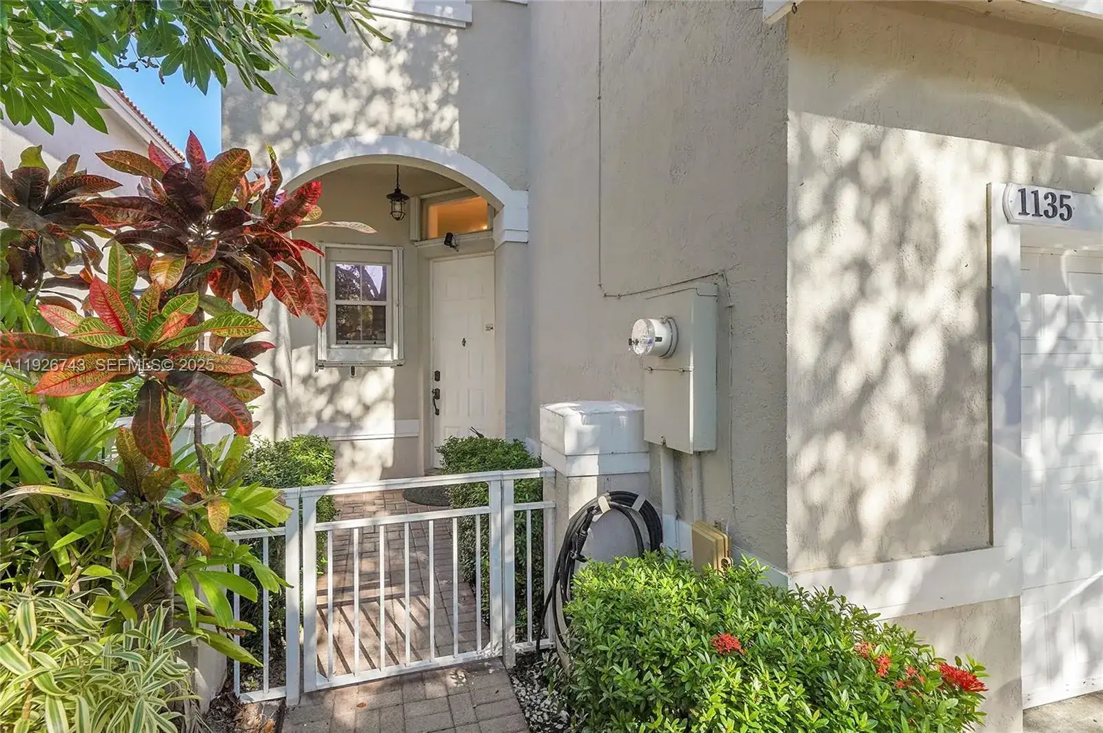 1135 Satinleaf St, Hollywood FL 33019 photo 5