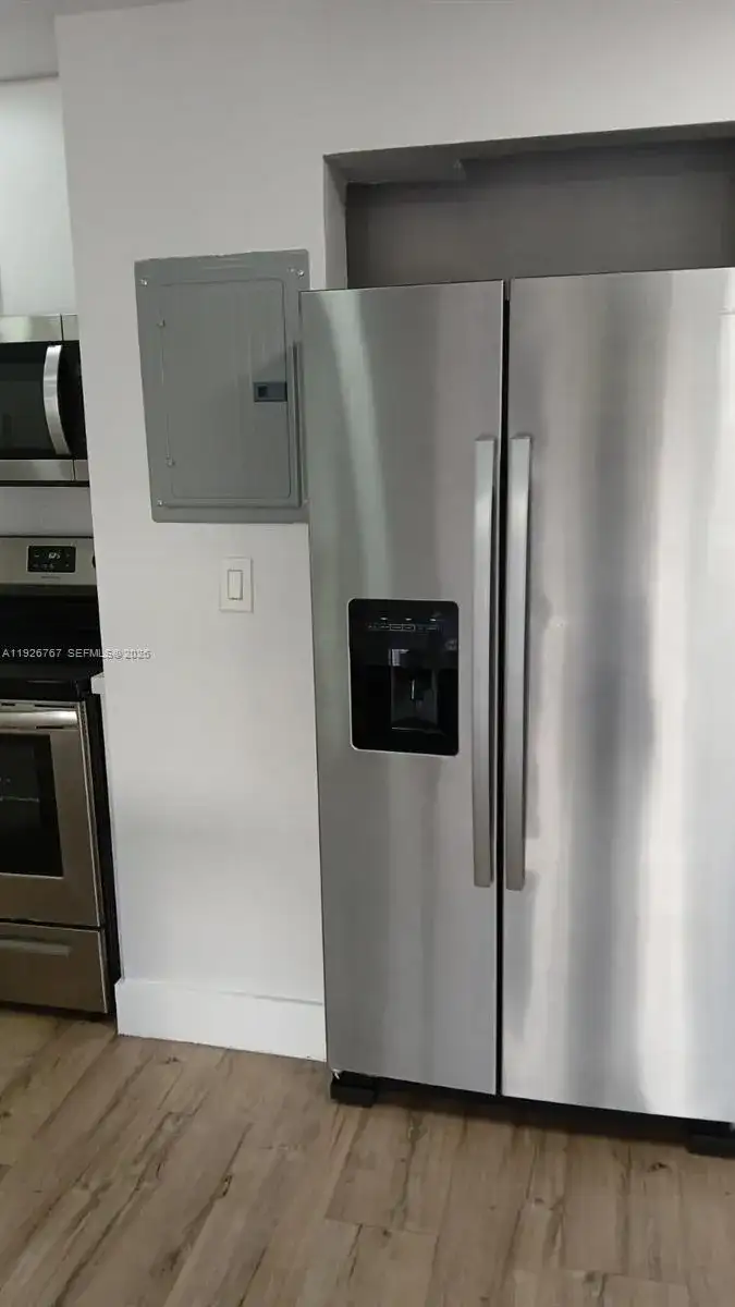 8820 Fontainebleau Blvd # 302, Miami FL 33172 photo 4