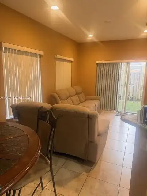 1896 SE 15th St # 0, Homestead FL 33035 photo 4