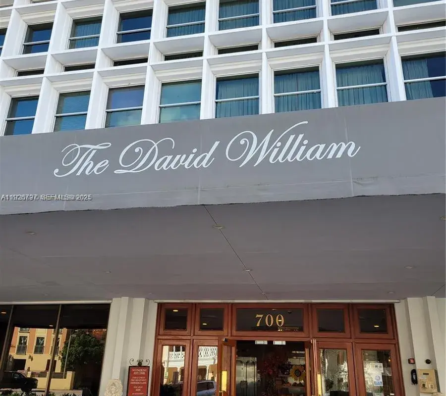 700 Biltmore Way # 915, Coral Gables FL 33134
