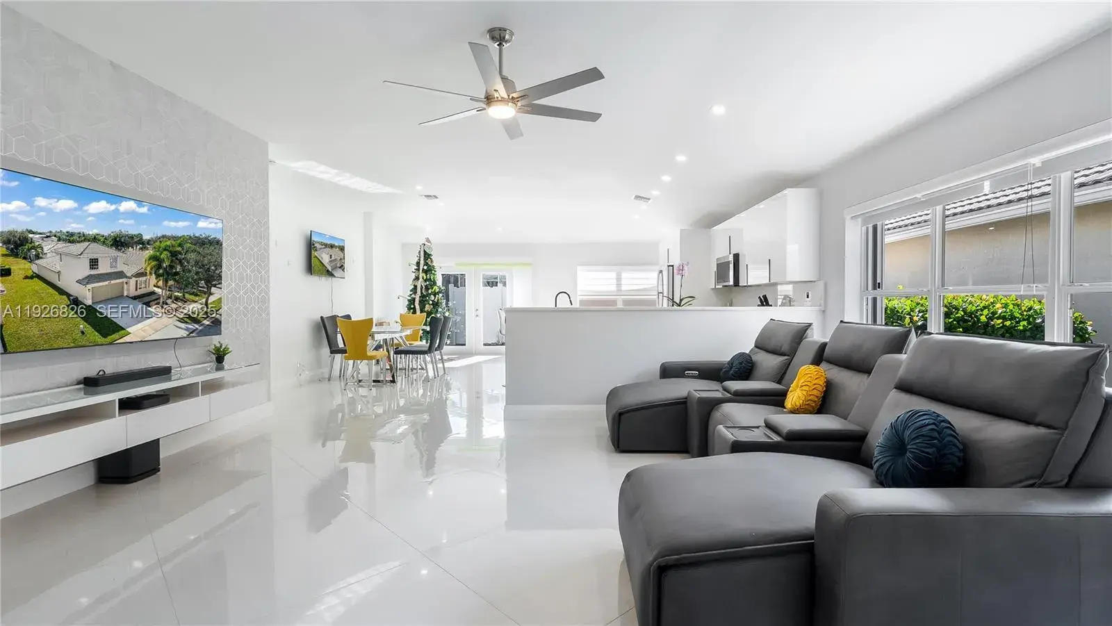 4908 Lombard Pass Dr, Lake Worth FL 33463