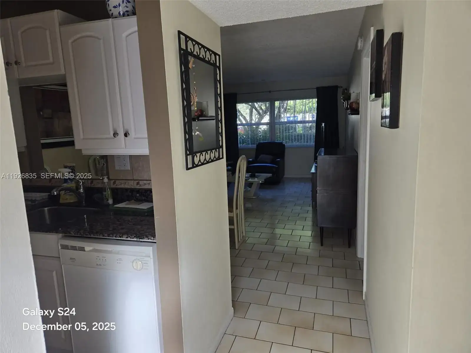 5181 W Oakland Park Blvd # 102, Lauderdale Lakes FL 33313 photo 4